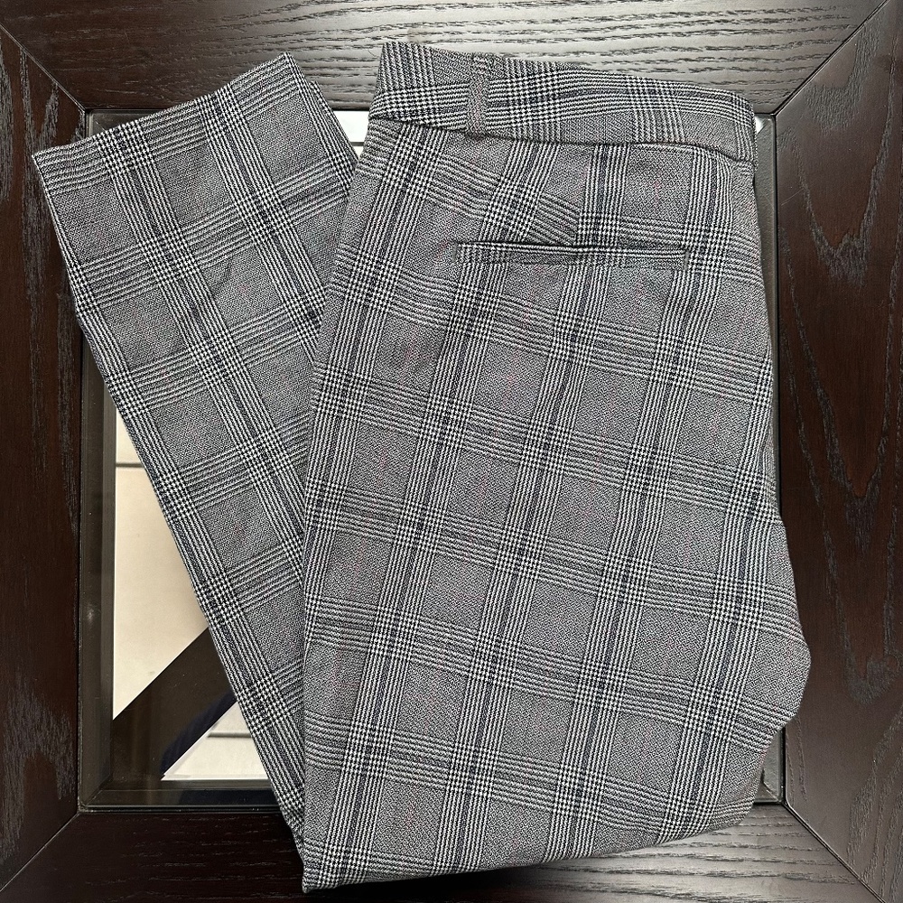 **BANANA REPUBLIC* Gray x Black Plaid Sloan Pants Size 12